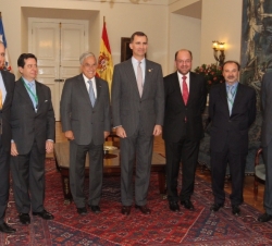 Don Felipe junto al Presidente de Chile, Sebastián Piñera, momentos antes de su encuentro